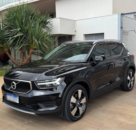 VOLVO XC40 2.0 T4 GASOLINA MOMENTUM GEARTRONIC